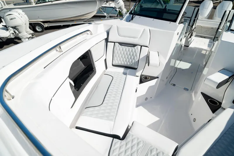 Slide: The Image of Blackfin 302 DC 2024 - 53