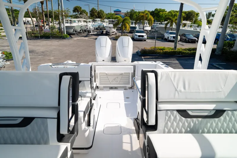 Slide: The Image of Blackfin 302 DC 2024 - 56