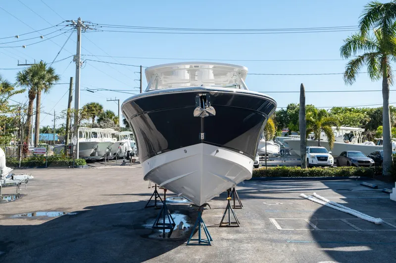 Slide: The Image of Blackfin 302 DC 2024 - 7