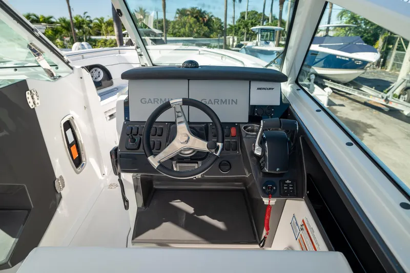 Slide: The Image of Blackfin 302 DC 2024 - 34