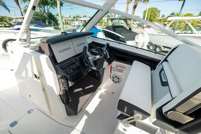 Slide: The Image of Blackfin 302 DC 2024 - 36