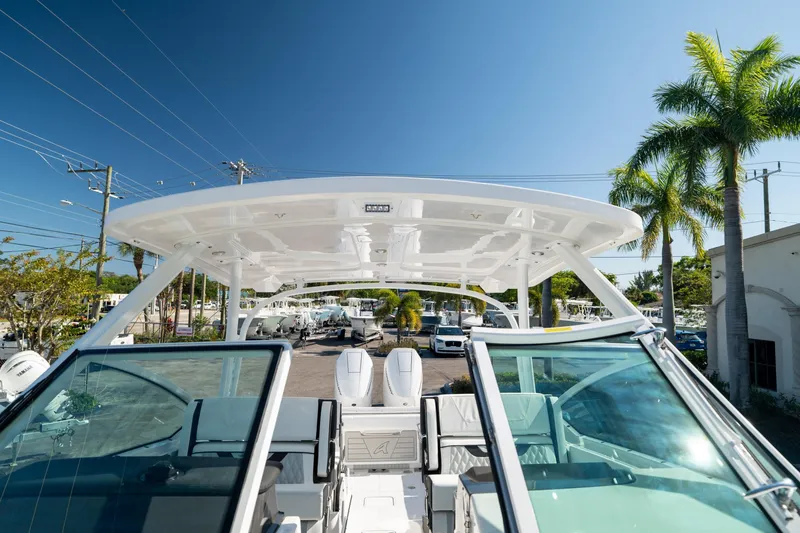 Slide: The Image of Blackfin 302 DC 2024 - 55