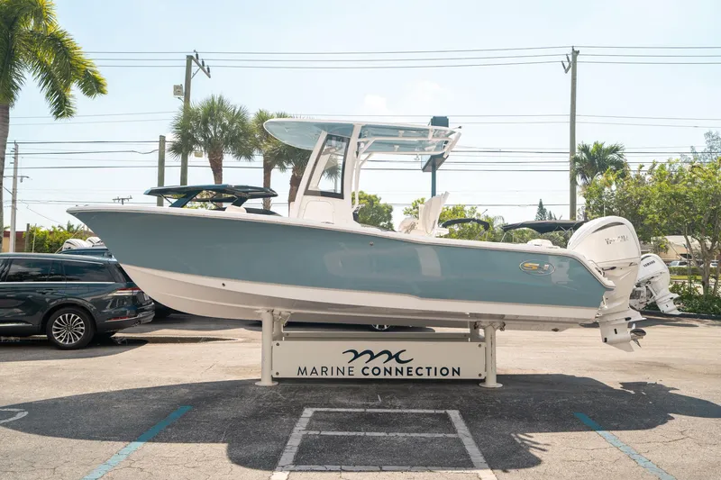 Slide: The Image of Sea Hunt Ultra 239 SE 2025 - 5