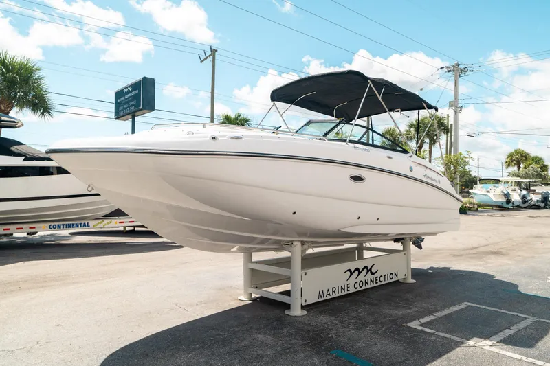 Slide: The Image of Hurricane SunDeck 2400 OB 2024 - 5