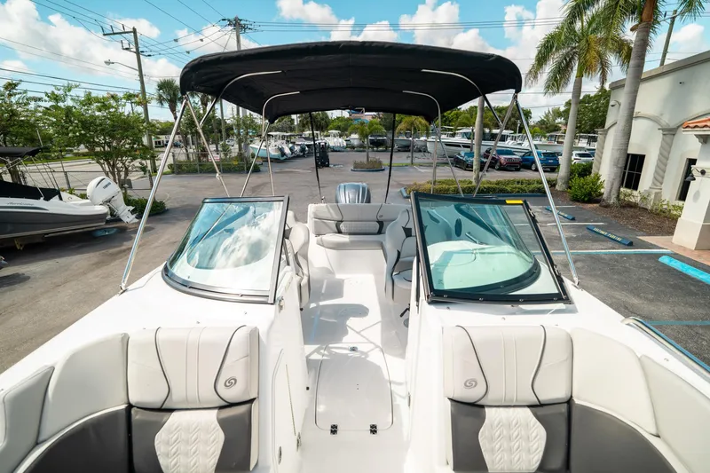 Slide: The Image of Hurricane SunDeck 2400 OB 2024 - 43