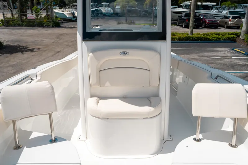 Slide: The Image of Sea Hunt Ultra 239 SE 2025 - 50