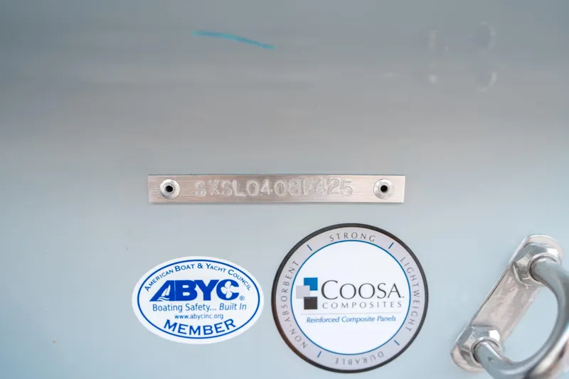 Slide: The Image of Sea Hunt Ultra 239 SE 2025 - 53