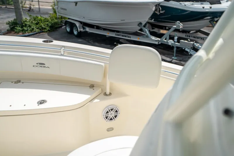 Slide: The Image of Cobia 220 Center Console 2025 - 43