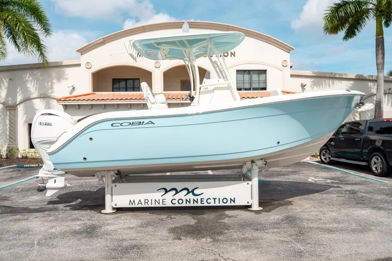 The Image of Cobia 220 Center Console 2025 - 1