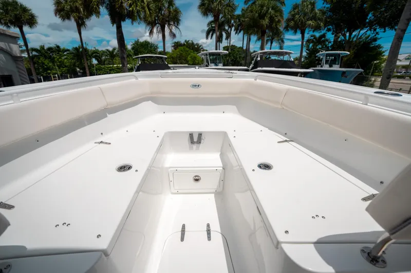 Slide: The Image of 2025 Sea Hunt Ultra 255 SE boat interior with spacious seating and sleek design. - 40