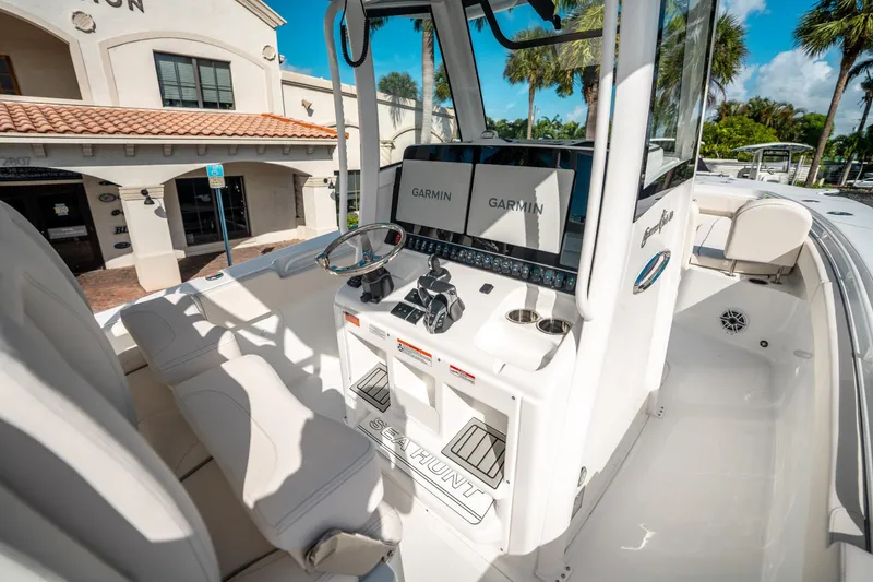 Slide: The Image of Interior of 2025 Sea Hunt Gamefish 30 FS boat with Garmin navigation system. - 25