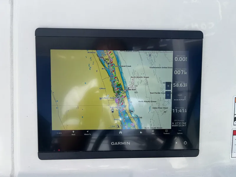 Slide: The Image of Cobia 240 Dual Console 2025 - 18