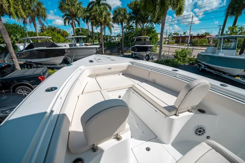 Slide: The Image of Sea Hunt Gamefish 27 Forward Seating 2025 - 36