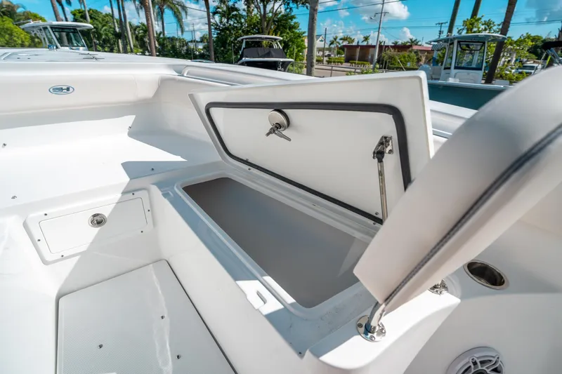 Slide: The Image of Sea Hunt Gamefish 27 Forward Seating 2025 - 43