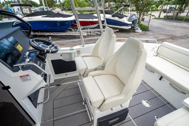 Slide: The Image of Quarken 27 T-Top 2022 - 22