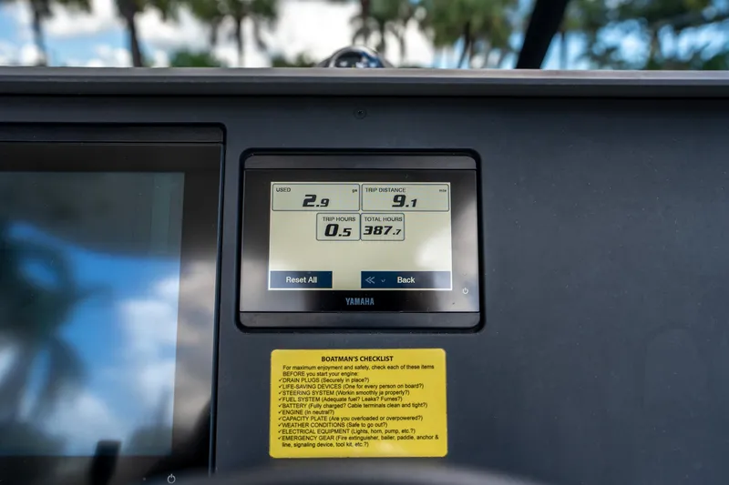 Slide: The Image of Quarken 27 T-Top 2022 - 25