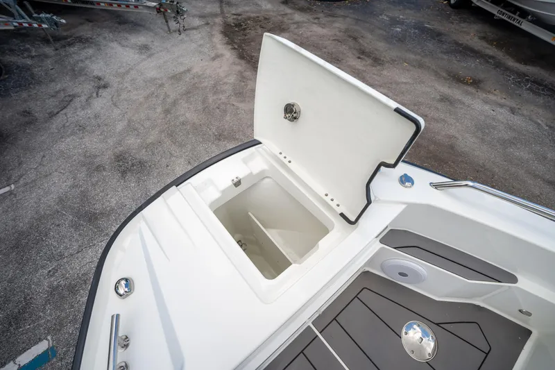 Slide: The Image of Quarken 27 T-Top 2022 - 28