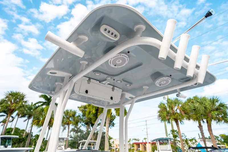 Slide: The Image of Sea Hunt Ultra 234 2025 - 20