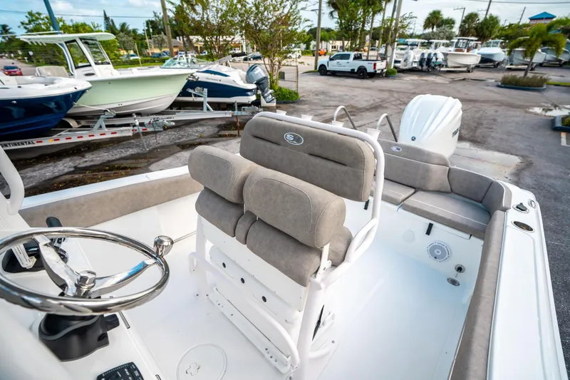 Slide: The Image of Sea Hunt Ultra 234 2025 - 24