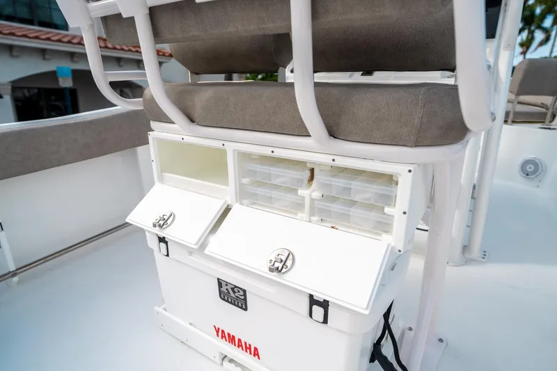 Slide: The Image of Sea Hunt Ultra 234 2025 - 16