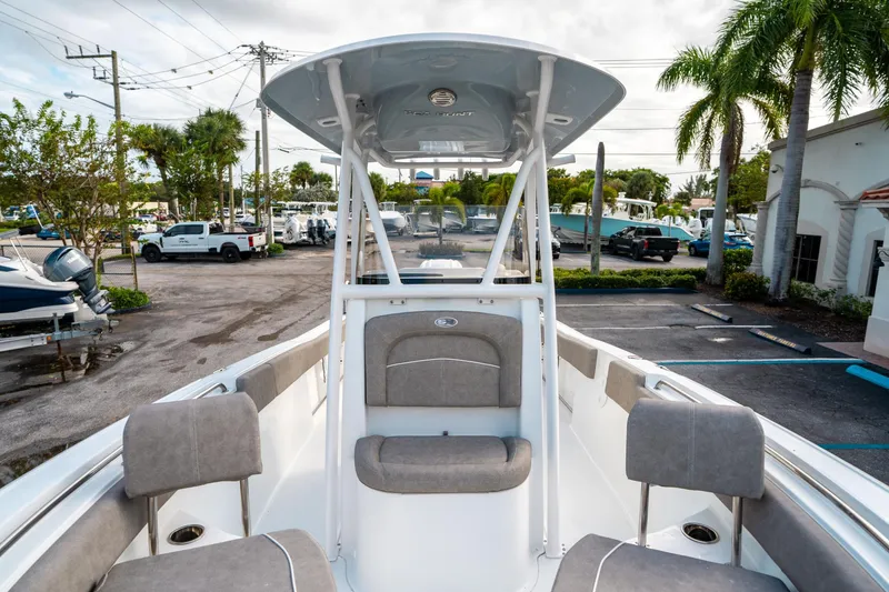 Slide: The Image of Sea Hunt Ultra 234 2025 - 33