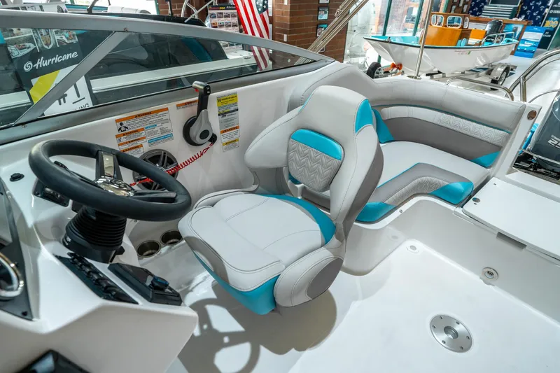 Slide: The Image of Hurricane SunDeck 2486 OB 2025 - 15