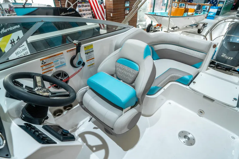 Slide: The Image of Hurricane SunDeck 2486 OB 2025 - 16