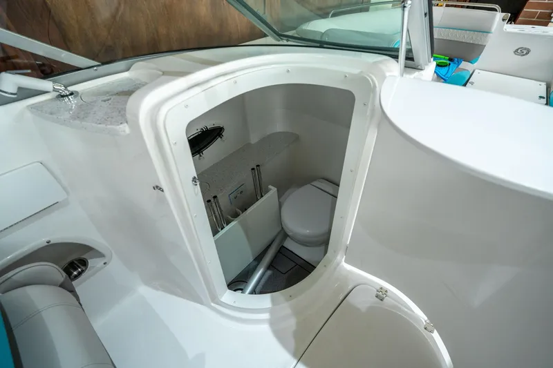 Slide: The Image of Hurricane SunDeck 2486 OB 2025 - 19