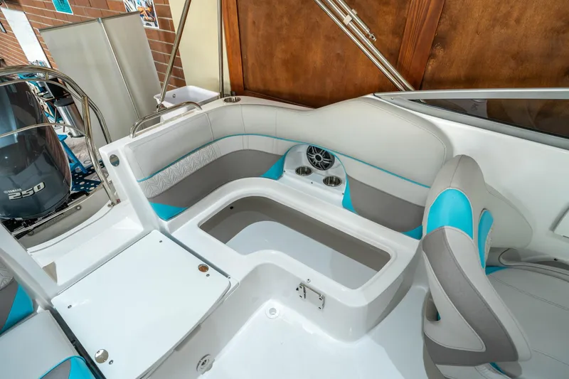 Slide: The Image of Hurricane SunDeck 2486 OB 2025 - 11