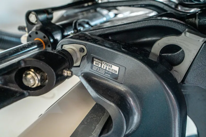 Slide: The Image of Hurricane SunDeck 2486 OB 2025 - 30