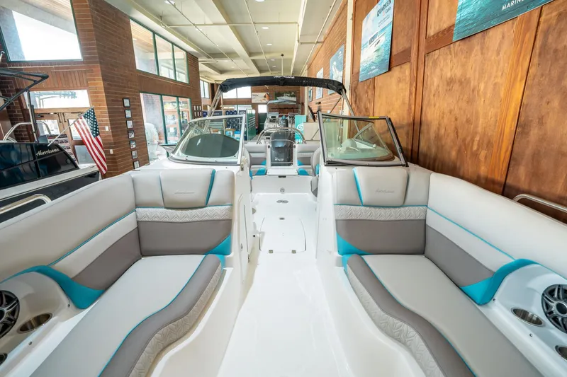 Slide: The Image of Hurricane SunDeck 2486 OB 2025 - 29