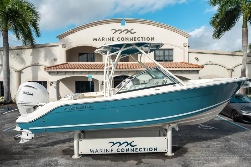 The Image of Cobia 240 Dual Console 2025 - 1