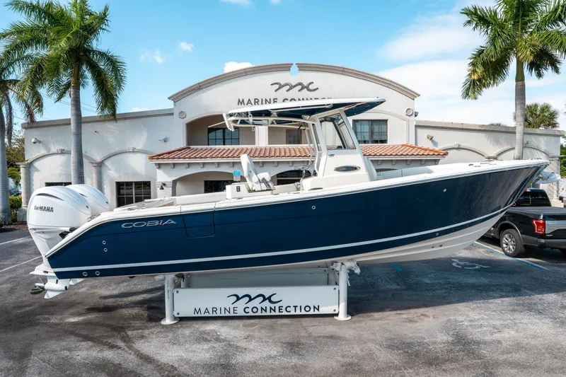 The Image of Cobia 285 Center Console 2025 - 1