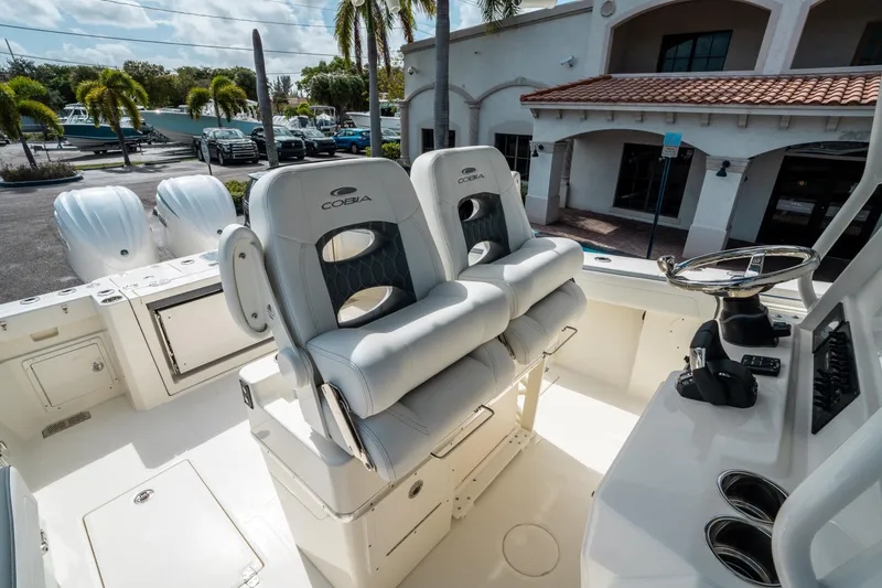 Slide: The Image of Cobia 285 Open Center Console 2025 - 30