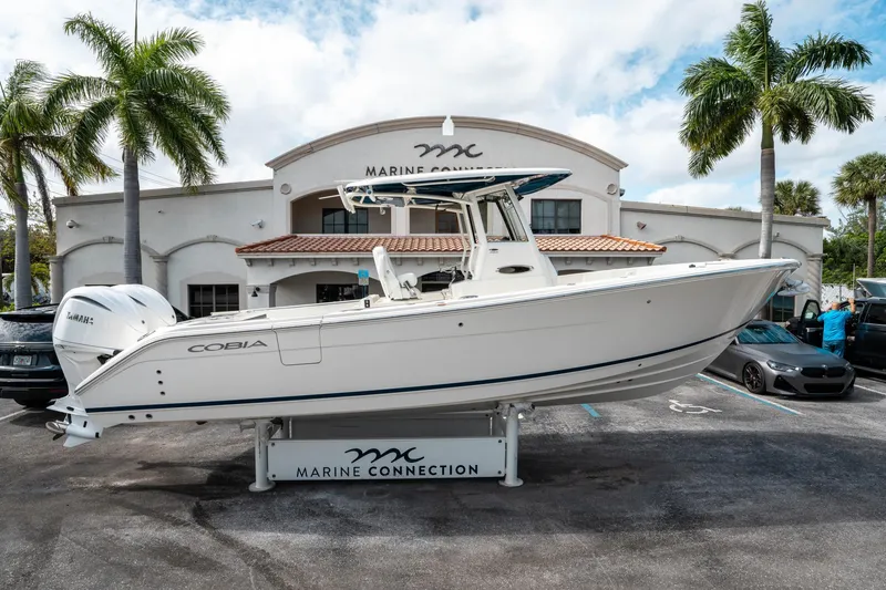The Image of Cobia 285 Open Center Console 2025 - 1