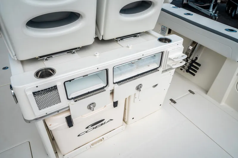 Slide: The Image of Cobia 285 Open Center Console 2025 - 18