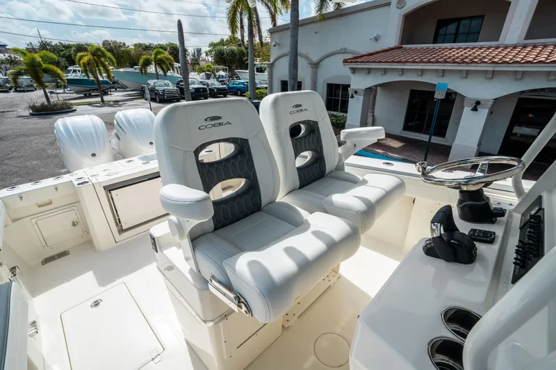 Slide: The Image of Cobia 285 Open Center Console 2025 - 31