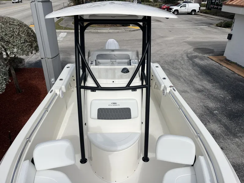 Slide: The Image of Cobia 220 Center Console 2025 - 15