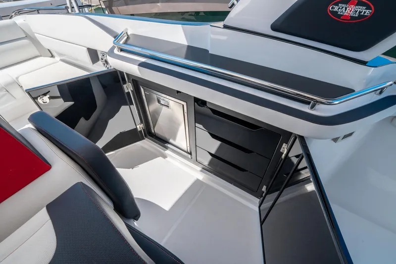 Slide: The Image of Cigarette 59 Tirranna 2021 - 32