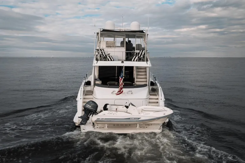 Slide: The Image of Hatteras 60 MY 2018 - 4