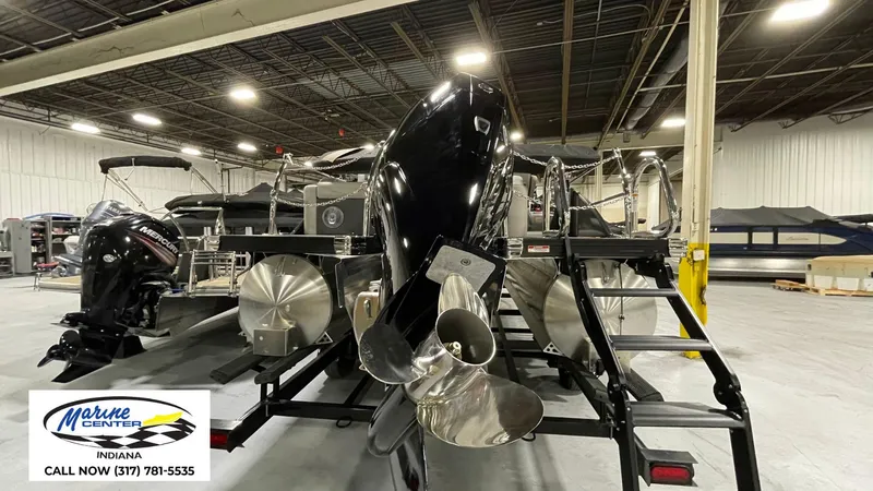 Slide: The Image of Barletta Cabrio 22UC 2025 - 10