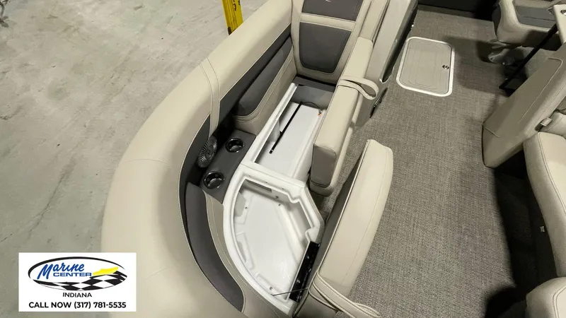 Slide: The Image of Barletta Cabrio 22UC 2025 - 11