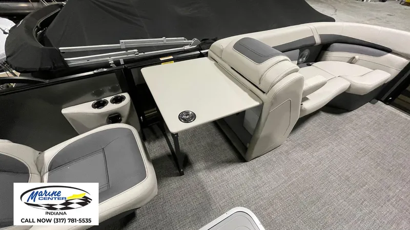 Slide: The Image of Barletta Cabrio 22UC 2025 - 14