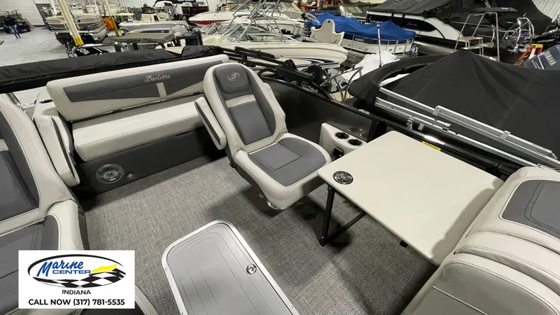 Slide: The Image of Barletta Cabrio 22UC 2025 - 3