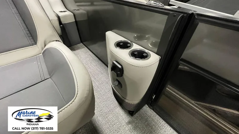 Slide: The Image of Barletta Cabrio 22UC 2025 - 5