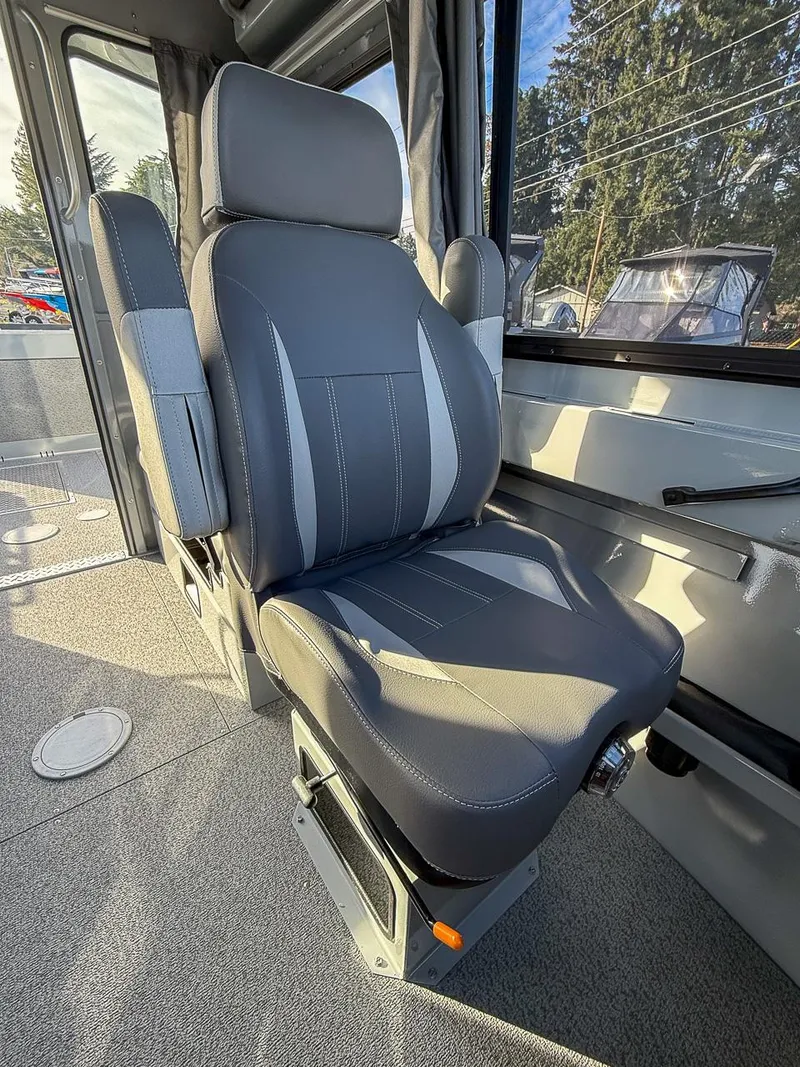 Slide: The Image of Hewescraft 220 Ocean Pro HT 2025 - 12