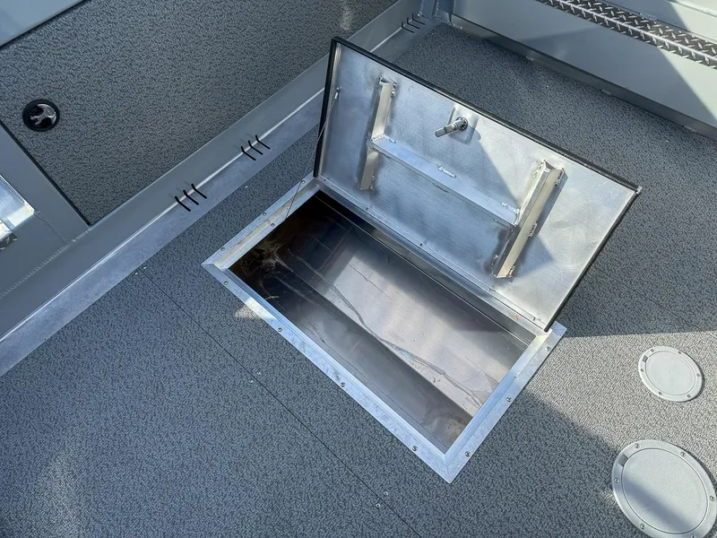 Slide: The Image of Hewescraft 220 Ocean Pro HT 2025 - 17