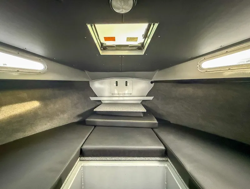 Slide: The Image of North River 2700 SXL 2022 - 10