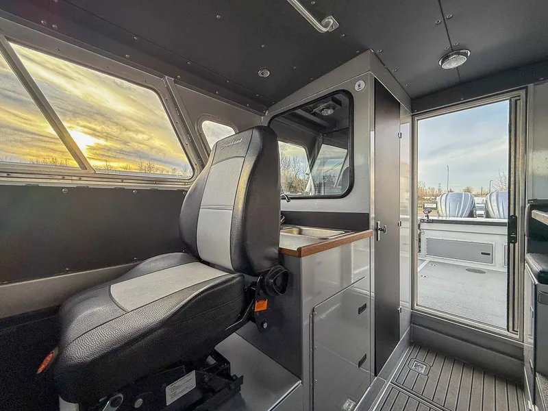 Slide: The Image of North River 2700 SXL 2022 - 14