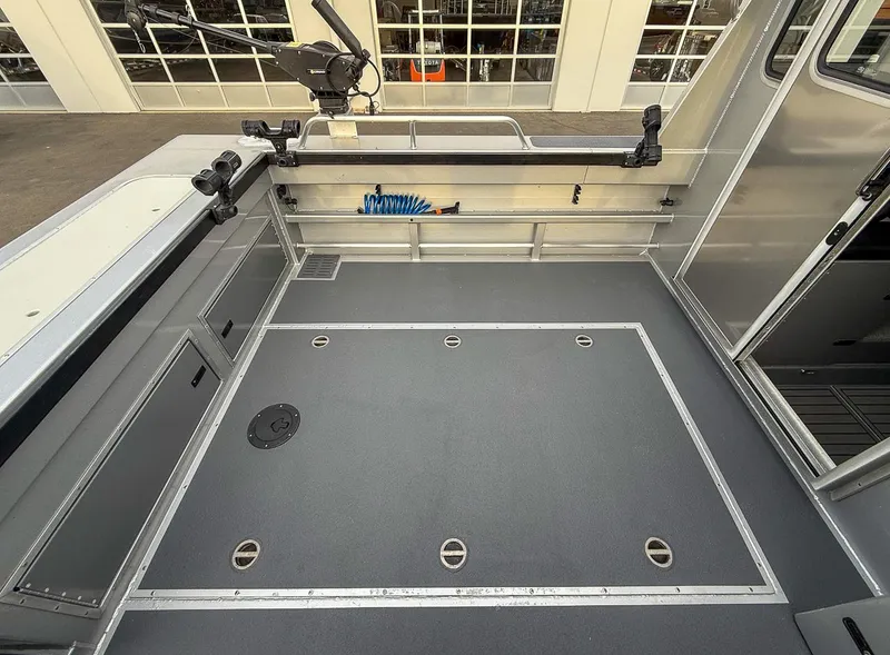 Slide: The Image of North River 2700 SXL 2022 - 19